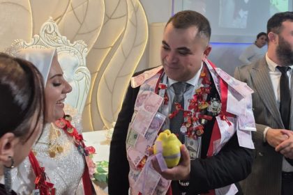 damada-saka-yapip-taki-yerine-ayva-hediye-ettiler