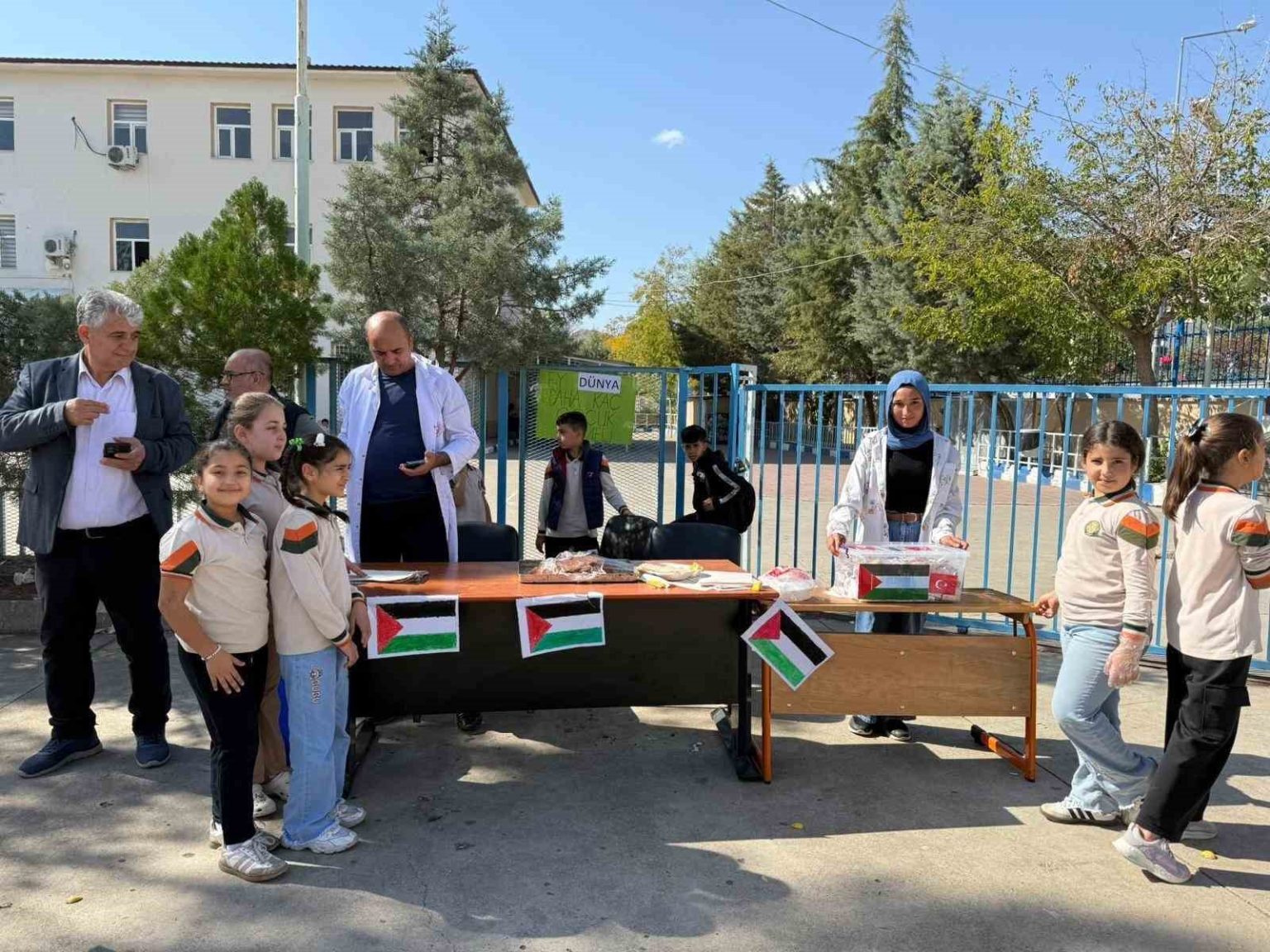 diyarbakirda-ogrencilerden-gazzeye-1-milyon-287-bin-liralik-destek