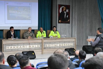 emniyet-muduru-ayata-sofor-esnafiyla-bir-araya-geldi