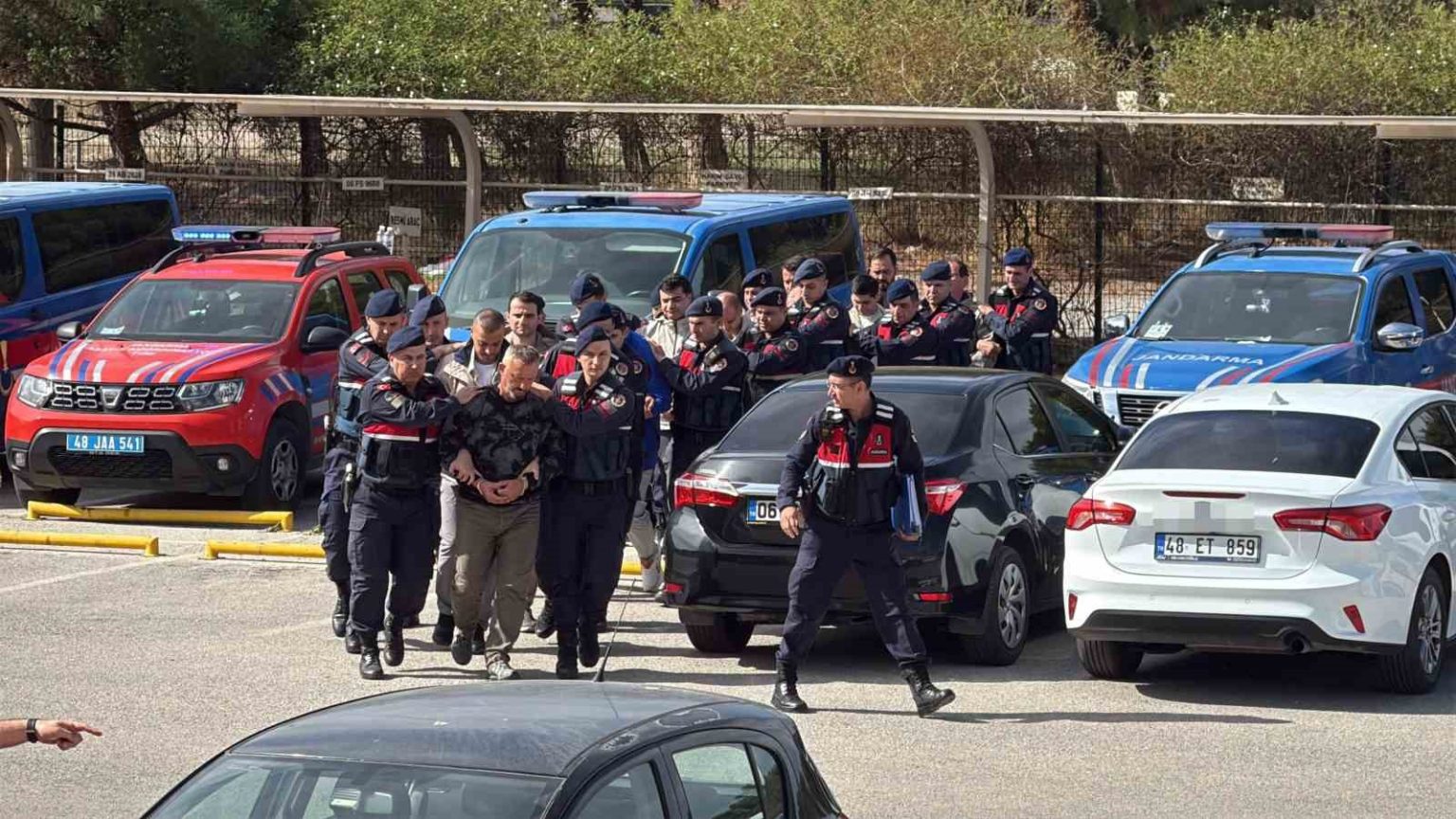 feto-suphelileri-denizde-yakalandi