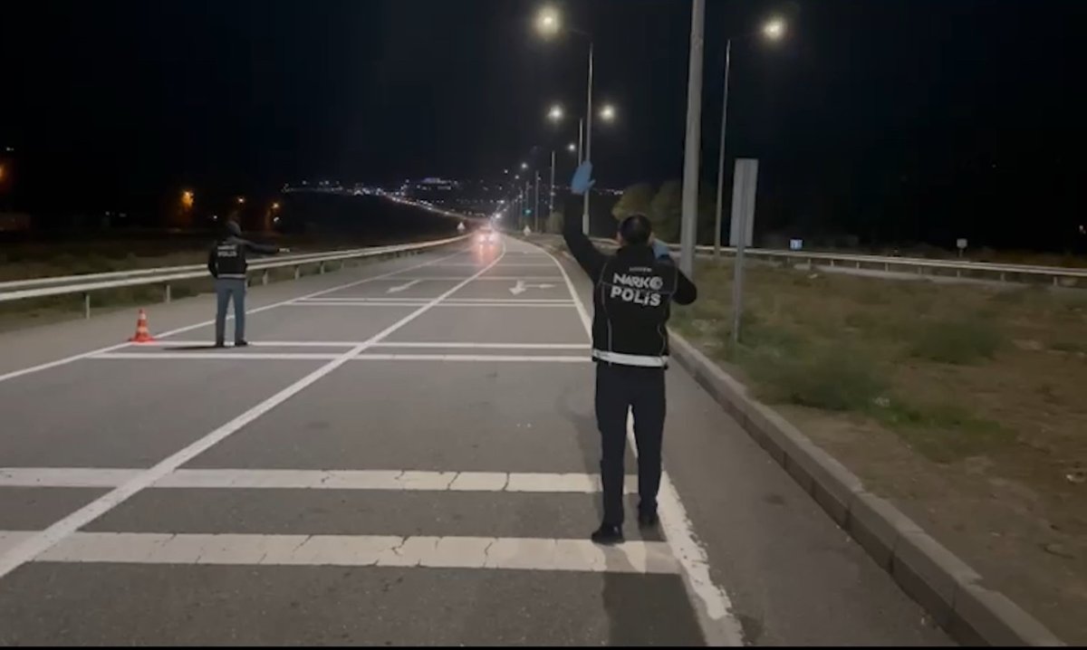 igdirda-uyusturucu-tasiyan-yabanci-uyruklu-sahis-tutuklandi