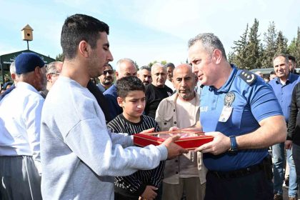 kalp-krizi-geciren-polis-memuru-son-yolculuguna-ugurlandi