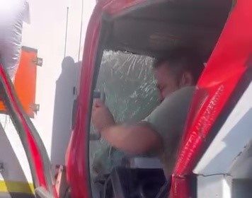 kamyonet-tira-arkadan-carpti-3-yarali