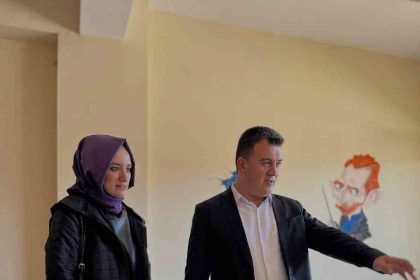 kaymakam-dertlioglundan-genclik-merkezine-ziyaret