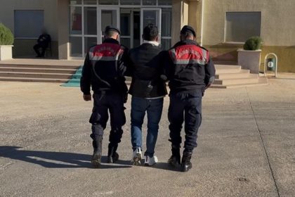 kesinlesmis-31-yil-hapis-cezasiyla-aranan-sahsi-jandarma-yakaladi