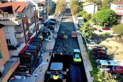 korfezde-hafta-sonu-asfalt-mesaisi