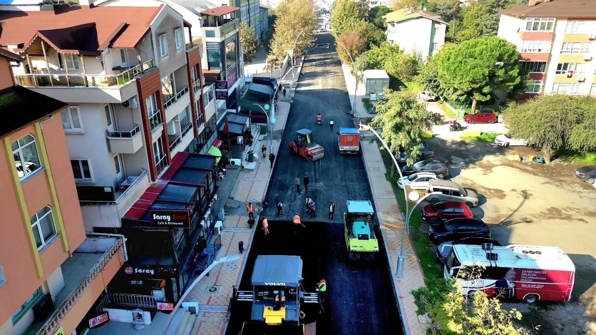 korfezde-hafta-sonu-asfalt-mesaisi