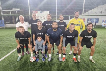 kusadasi-belediyesi-gorev-sehitleri-turnuvasinda-sampiyon-kotan-fk-oldu