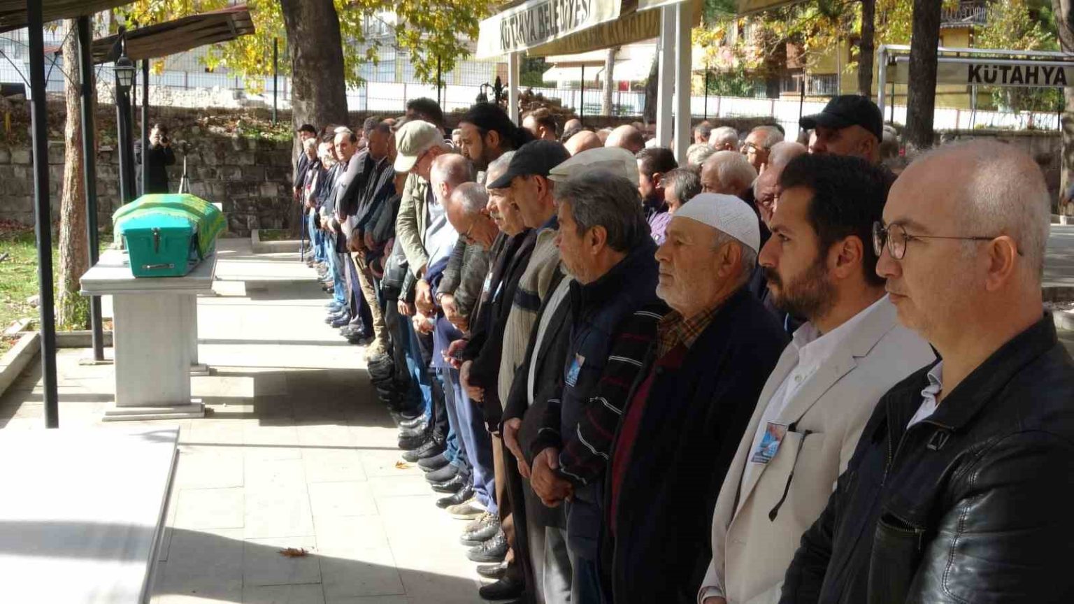 kutahyali-unesconun-yasayan-insan-hazinesi-hamza-ustunkaya-son-yolculuguna-ugurlandi