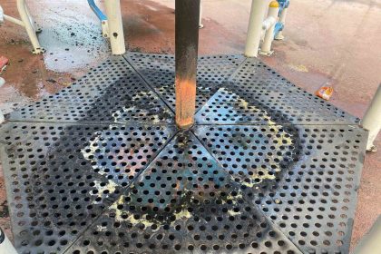 parkta-oynayan-cocuklar-oyuncagi-atese-verdi