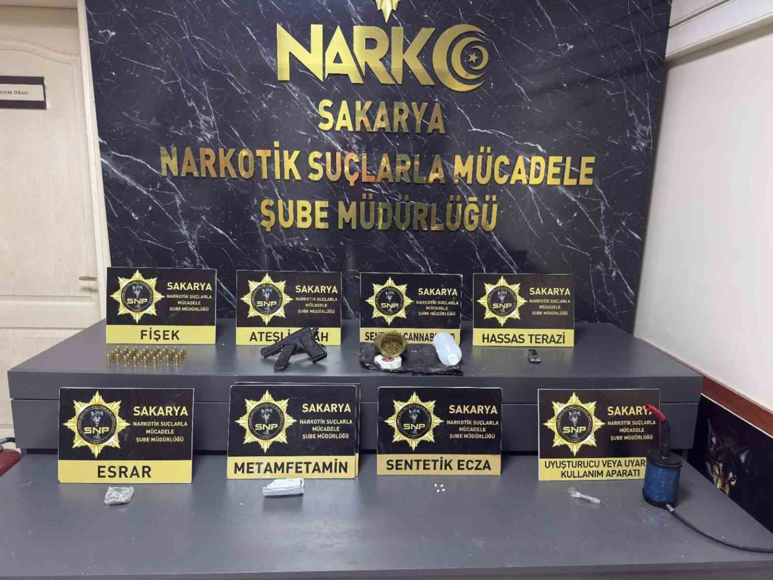 sakaryada-uyusturucu-operasyonu-3-gozalti