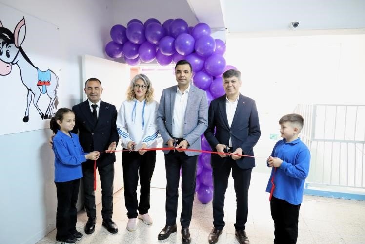 sogutte-ogrenciler-icin-fen-ve-matematik-sinifi-acildi