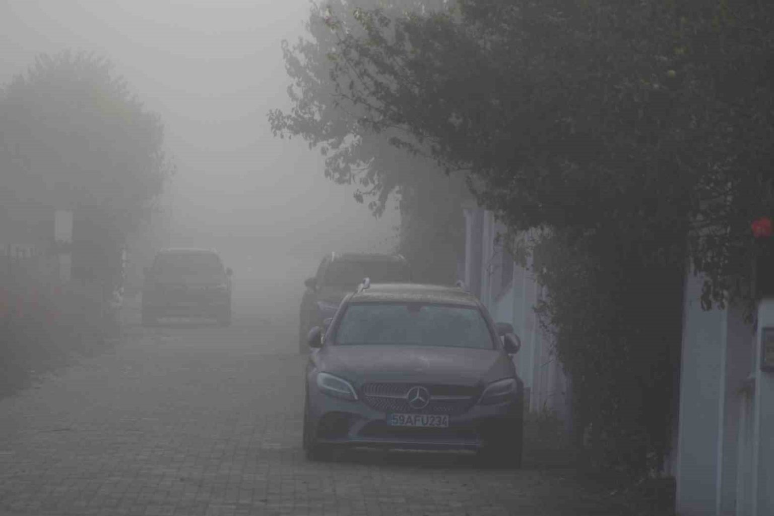 tekirdagda-yogun-sis-etkili-oldu-kent-adeta-sisin-icinde-kayboldu