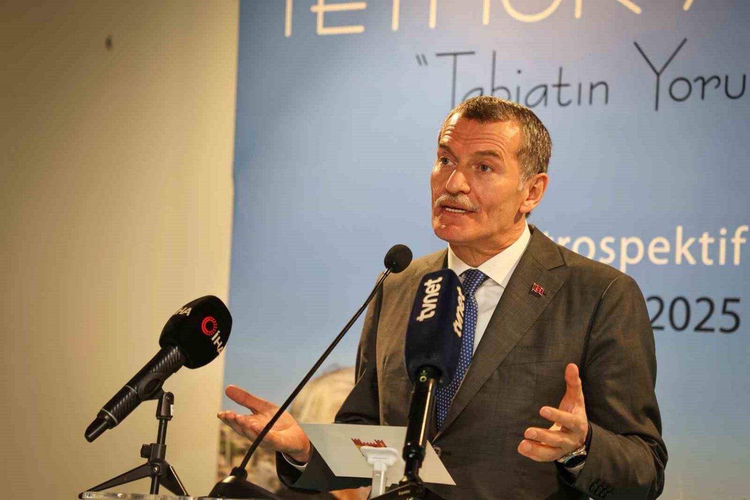 teymur-agalioglunun-tabiatin-yorulmaz-ogrencisi-sergisi-kazlicesme-sanatta-yapildi