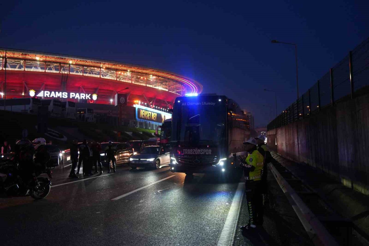 trabzonspor-rams-parka-ulasti