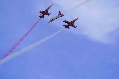 turk-yildizlarindan-corluda-muhtesem-gosteri