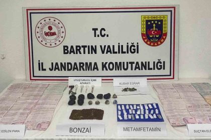 uyusturucu-saticisindan-133-bin-lira-ele-gecirildi
