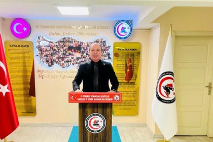 15-temmuz-demokrasi-sehitleri-gazileri-ve-teror-magdurlari-dernegi-genel-baskani-gunduz-icisleri-bakan-yardimcisi-mehmet-aktas-yerli-ve-milli-durusuyla-one-cikiyor