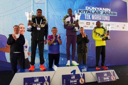 47-istanbul-maratonunda-kazananlar-odullerini-aldi