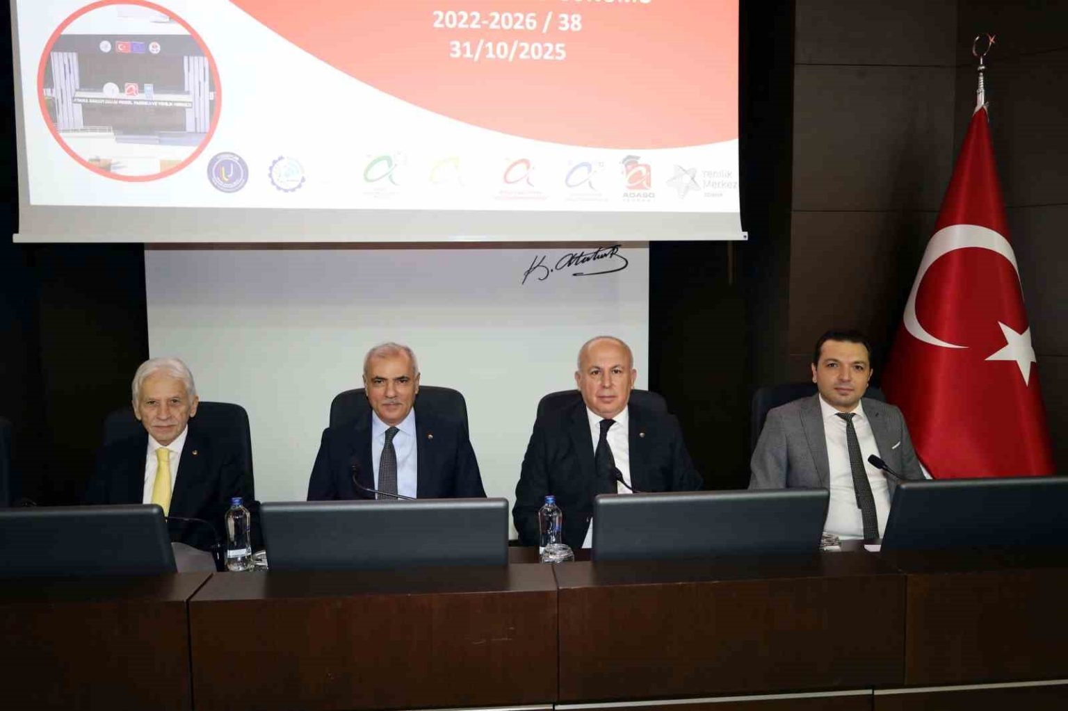 adaso-baskini-kivanc-dogu-akdeniz-ana-konteyner-limani-bolgeyi-degistirecek