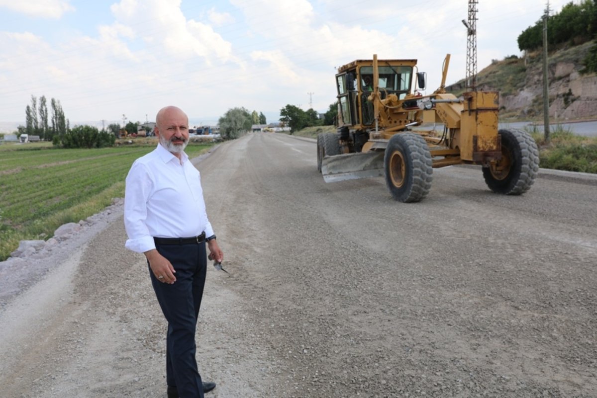 baskan-colakbayrakdar-kirsal-mahallelerimizde-de-hizmet-rekoru-kiriyoruz