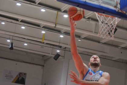 basketbol-super-ligi-buyukcekmece-85-aliaga-petkimspor-89