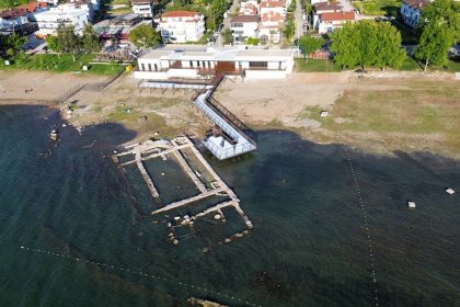 bazilikada-2-bin-yillik-beddua-gorenleri-hayrete-dusurdu