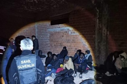 cesmede-27-duzensiz-gocmen-yakalandi