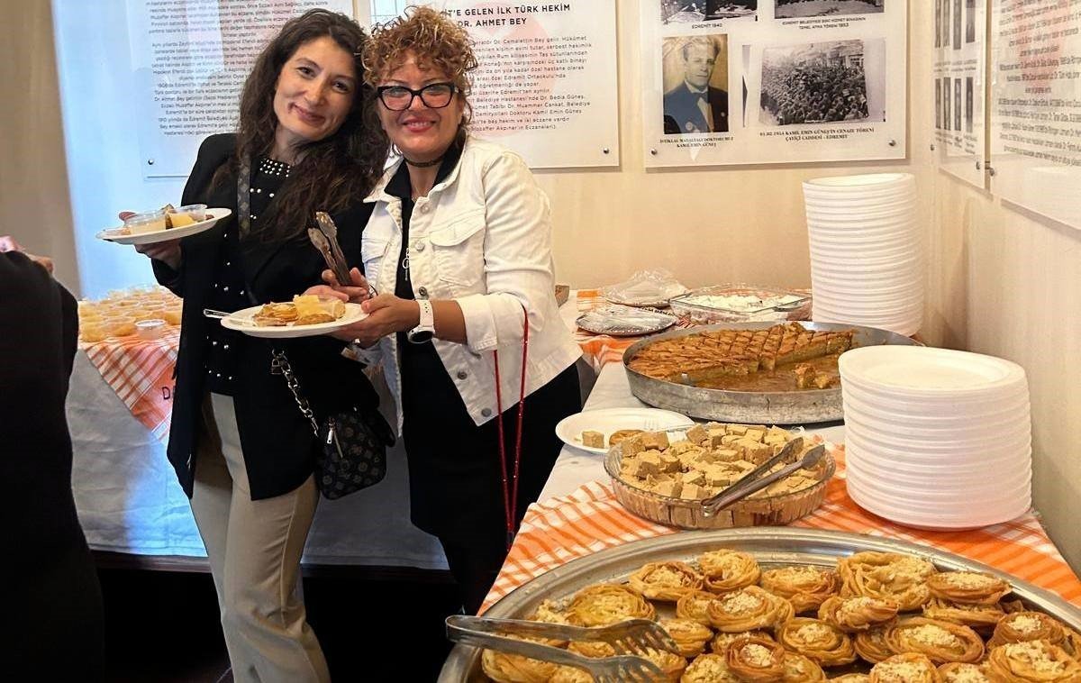 edremit-tatlilari-etkinligi-buyuk-ilgi-gordu