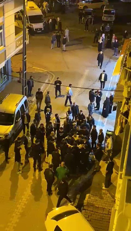 esenyurtta-dugun-sonrasi-iki-aile-birbirine-girdi