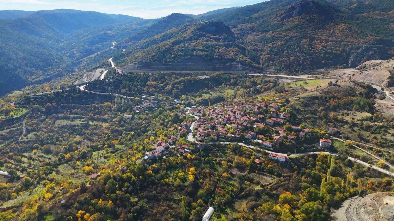 eskisehirin-akdenizi-saricakayada-sonbahar-soleni