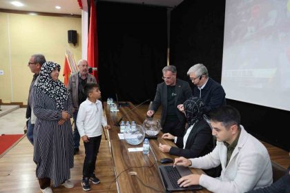 hacilarda-merakla-beklenen-konut-kura-cekimi-yapildi