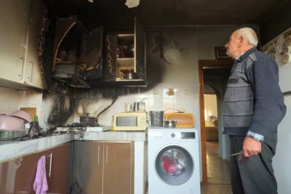 karabukte-evin-mutfaginda-cikan-yanginda-anne-ve-oglu-dumandan-etkilendi