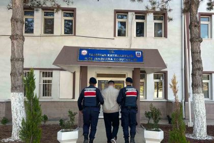 kirikkalede-7-yil-6-ay-hapis-cezasiyla-aranan-firari-yakalandi