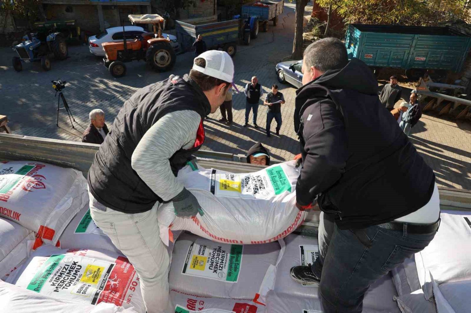 konya-buyuksehirden-ciftciye-kurakliga-dayanikli-mercimek-tohumu-destegi