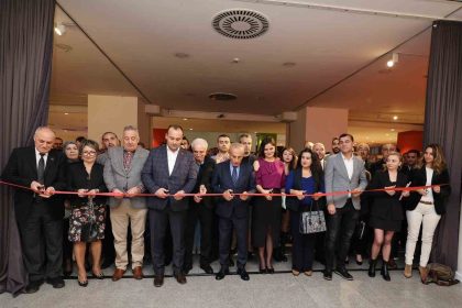 kucukcekmecede-atilla-ilhan-kultur-ve-sanat-sezonu-acildi