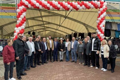 niluferin-7nci-giyim-pazari-acildi