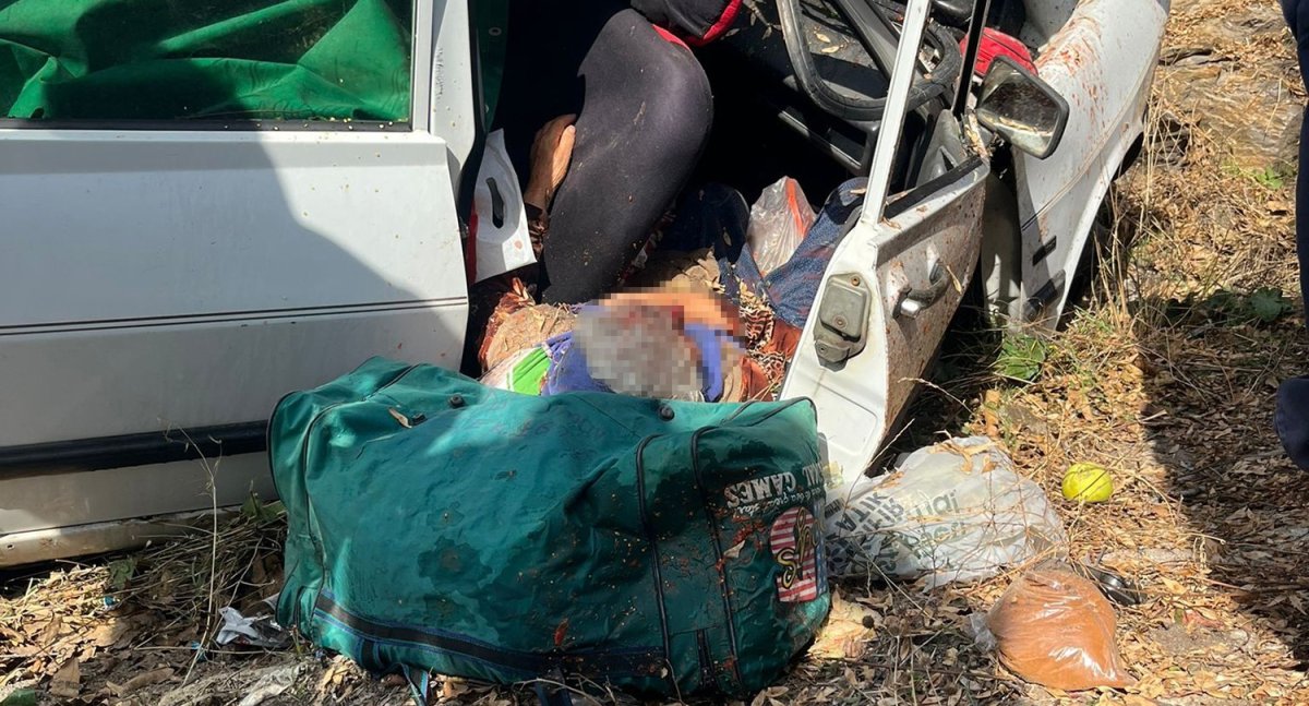 otomobil-yol-kenarina-uctu-1-olu-1-agir-yarali