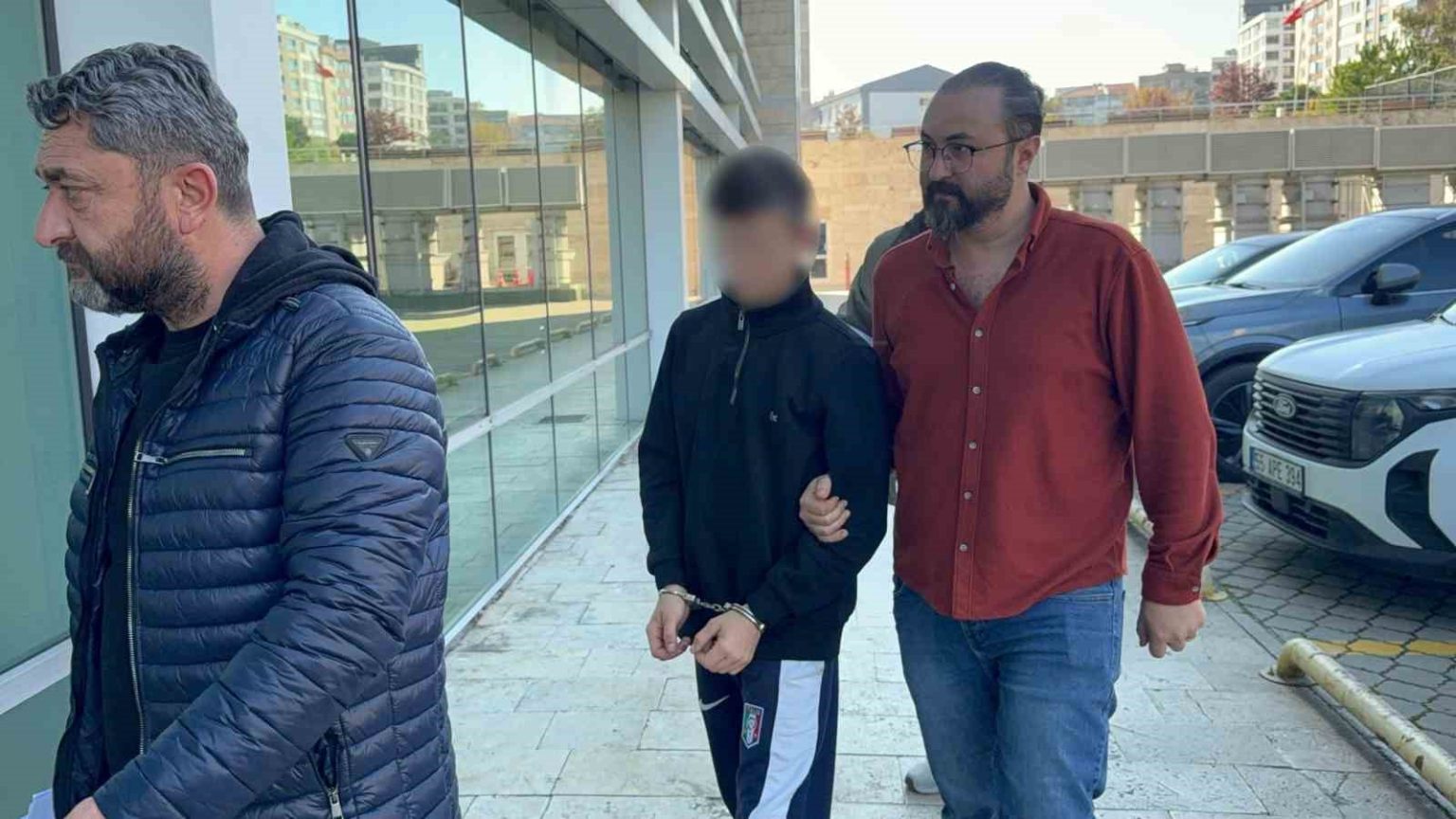 samsunda-18-yasindaki-gencin-bicaklandigi-olayda-2-kisi-gozaltina-alindi