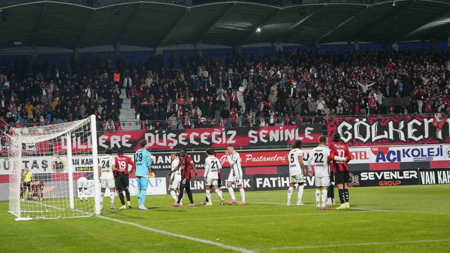 trendyol-1-lig-vanspor-fk-3-sakaryaspor-2