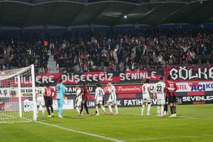 trendyol-1-lig-vanspor-fk-3-sakaryaspor-2