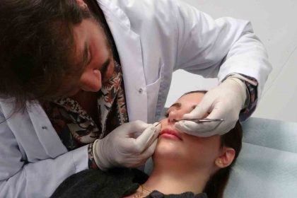 tuzla-devlet-hastanesinde-yapay-zeka-destekli-estetik-cerrahi-donemi-basladi