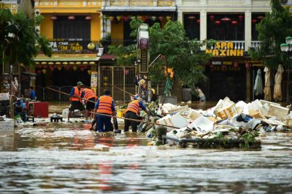 vietnamdaki-selde-can-kaybi-35e-yukseldi