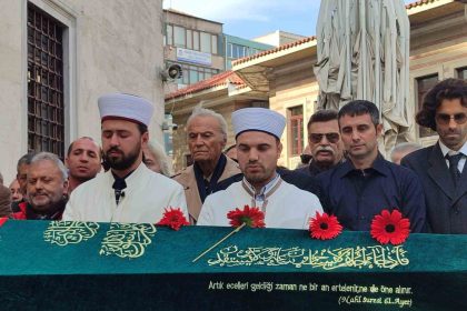 yesilcamin-usta-ismi-engin-caglar-son-yolculuguna-ugurlandi