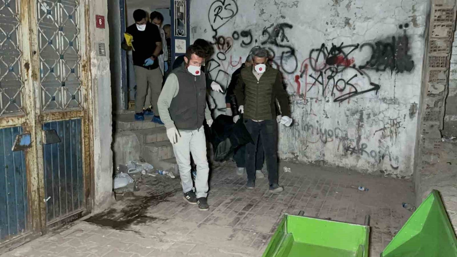 adiyamanda-yasli-adam-evinde-olu-bulundu