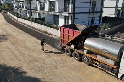 atakent-mahallesindeki-4-sokak-asfaltlandi