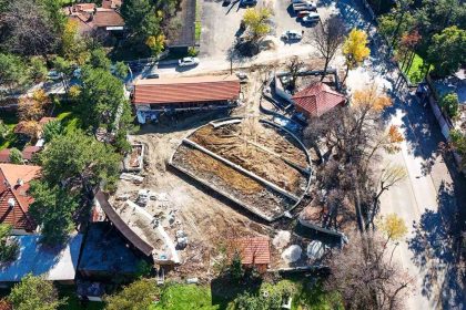 baskan-cetinkaya-yenisehir-acik-hava-sinemasindaki-calismalari-inceledi