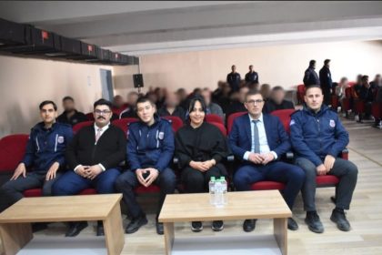 bir-sahne-bin-gelenek-ceza-infaz-kurumunda-tiyatro-ruzgari