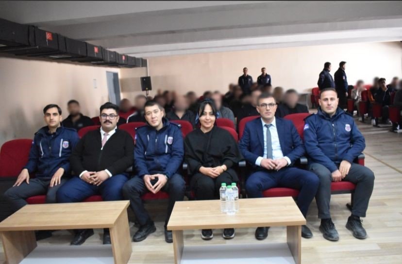 bir-sahne-bin-gelenek-ceza-infaz-kurumunda-tiyatro-ruzgari