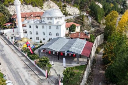 cameli-belediyesi-sarikavak-mahallesine-sosyal-tesis-ve-muhtarlik-binasi-kazandirdi